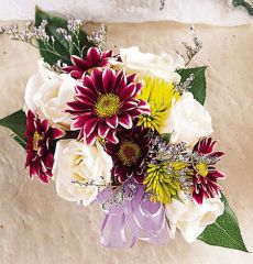 Spray rose and daisy corsage with ribbon